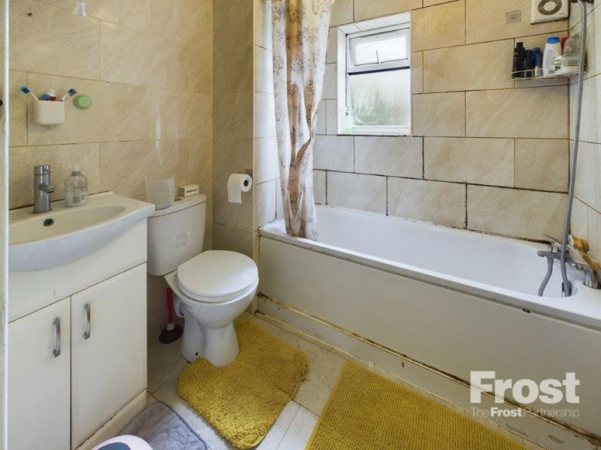 Images for Slough, Berkshire EAID:2640919782 BID:SLO