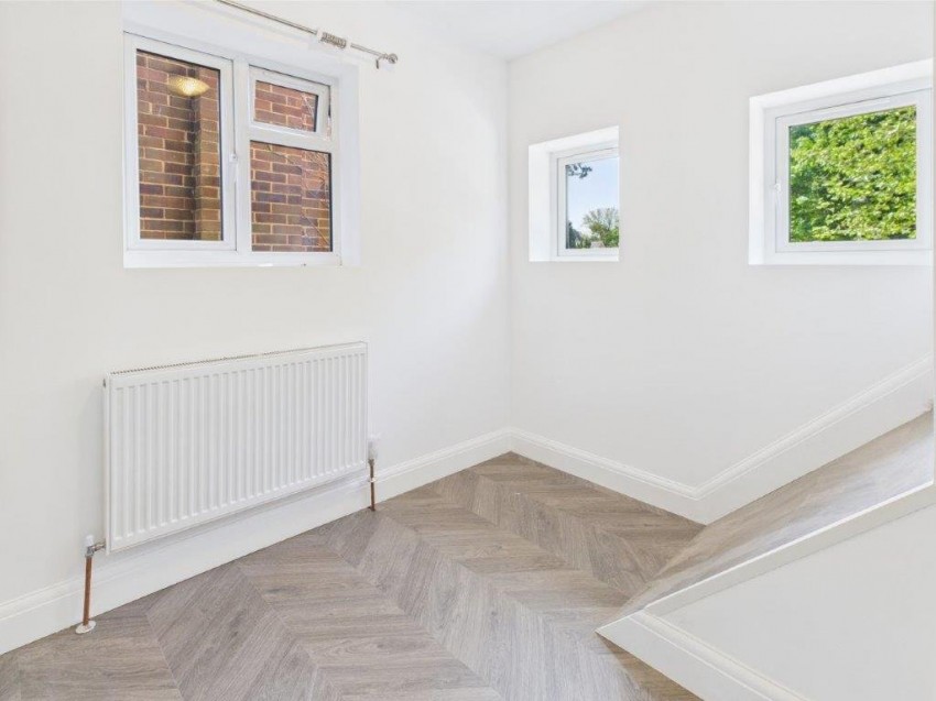 Images for Slough, Berkshire EAID:2640919782 BID:SLO