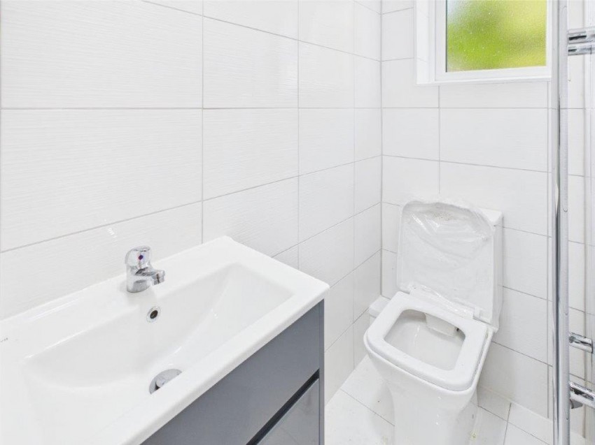 Images for Slough, Berkshire EAID:2640919782 BID:SLO