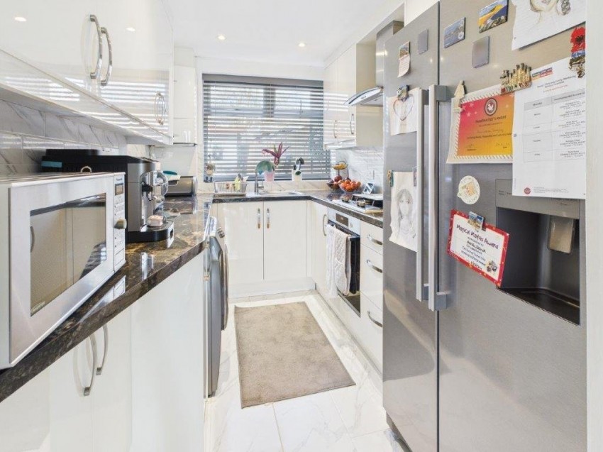 Images for Slough, Berkshire EAID:2640919782 BID:SLO