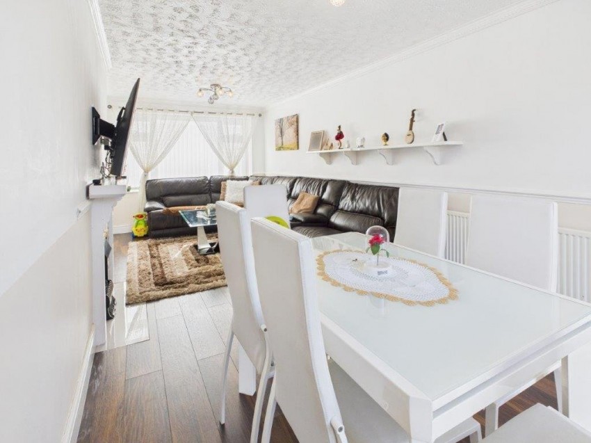 Images for Slough, Berkshire EAID:2640919782 BID:SLO