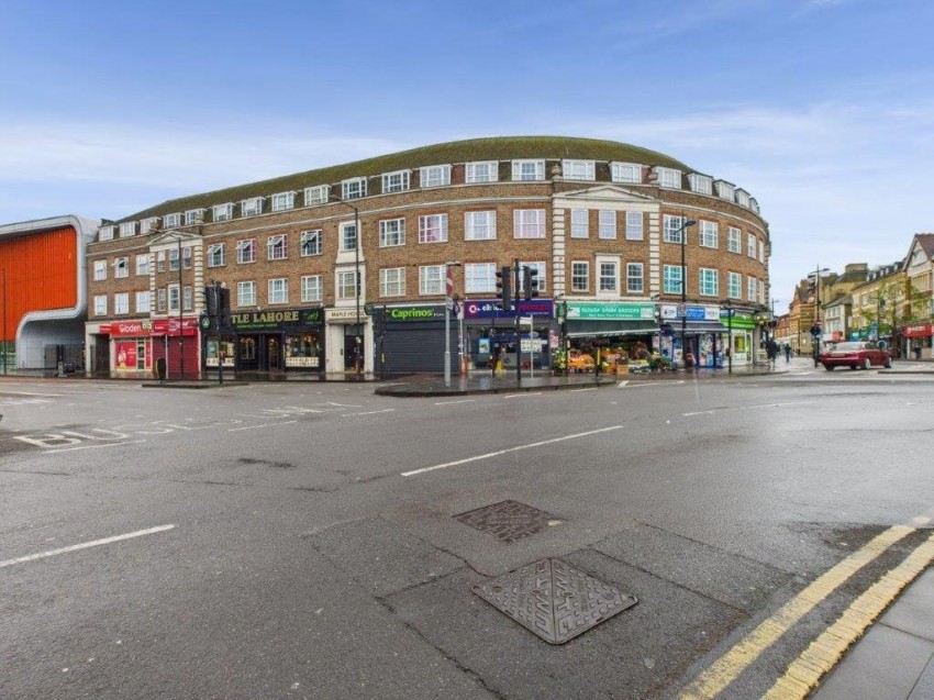 Images for Slough, Berkshire EAID:2640919782 BID:SLO
