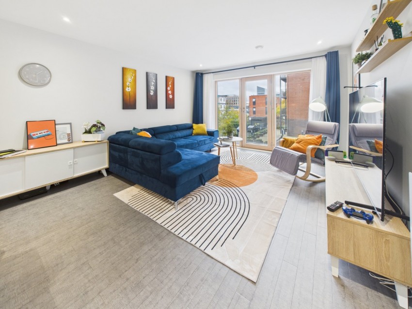 Images for Slough, Berkshire EAID:2640919782 BID:SLO