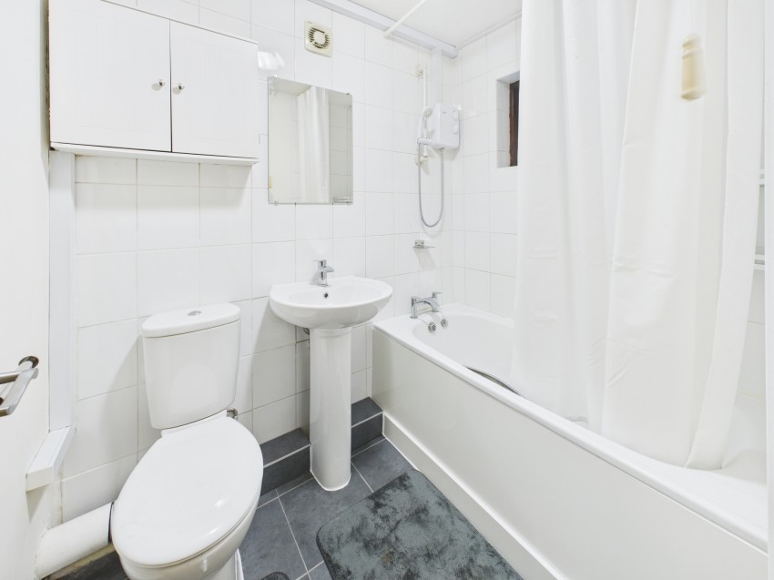 Images for Victoria Street, Slough, Berkshire EAID:2640919782 BID:SLO