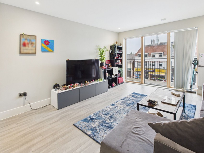Images for Slough, Berkshire EAID:2640919782 BID:SLO