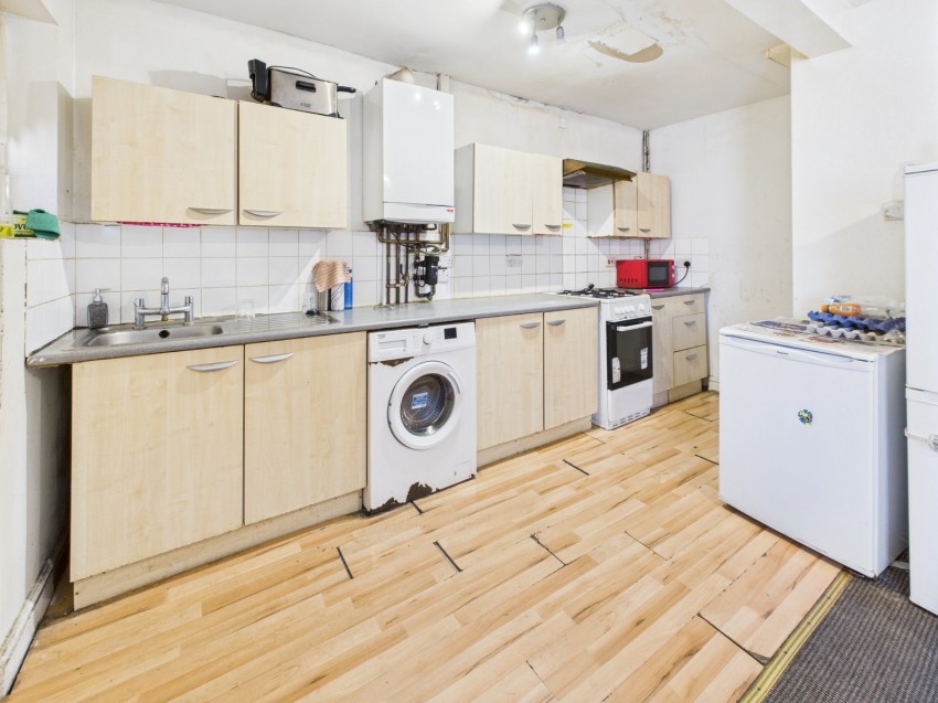 Images for Slough, Berkshire EAID:2640919782 BID:SLO