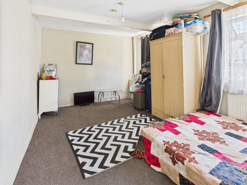 Images for Slough, Berkshire EAID:2640919782 BID:SLO