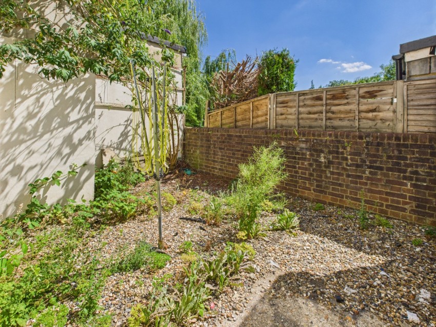 Images for Slough, Berkshire EAID:2640919782 BID:SLO
