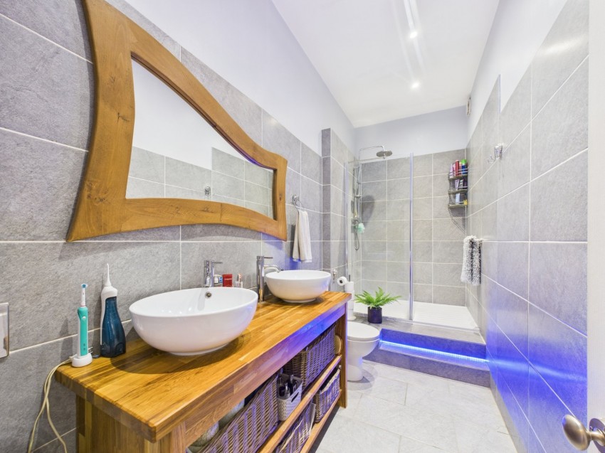 Images for Slough, Berkshire EAID:2640919782 BID:SLO