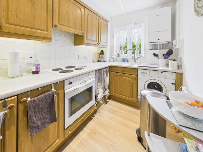 Images for Slough, Berkshire EAID:2640919782 BID:SLO