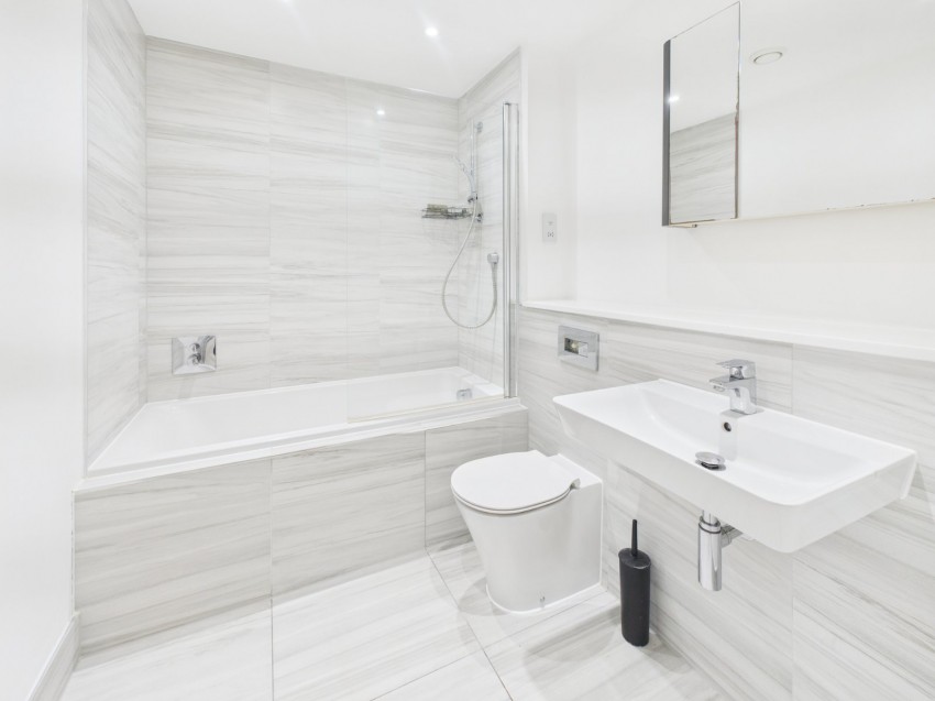 Images for Slough, Berkshire EAID:2640919782 BID:SLO