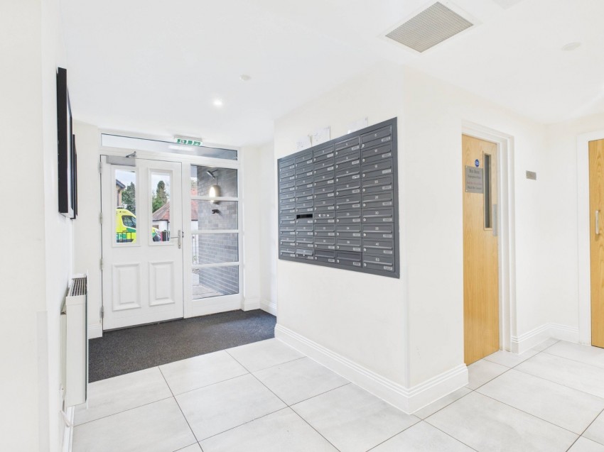 Images for Slough, Berkshire EAID:2640919782 BID:SLO