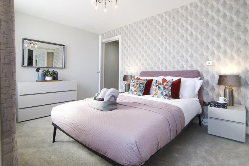 Images for Slough, Berkshire EAID:2640919782 BID:SLO