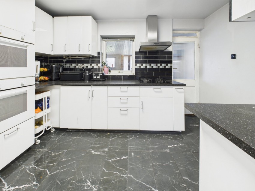 Images for Slough, Berkshire EAID:2640919782 BID:SLO