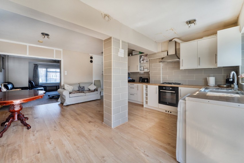 Images for Slough, Berkshire EAID:2640919782 BID:SLO