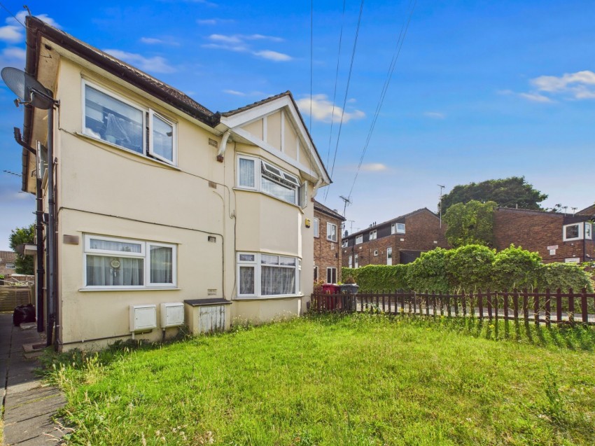 Images for Slough, Berkshire EAID:2640919782 BID:SLO