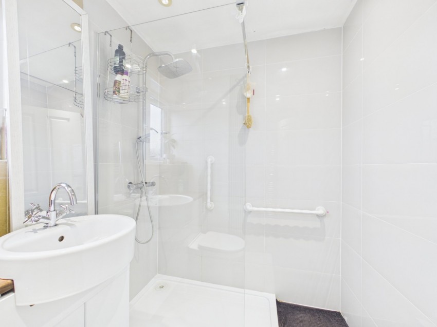 Images for Slough, Berkshire EAID:2640919782 BID:SLO