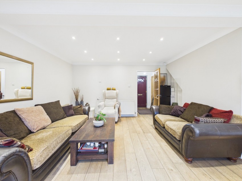 Images for Slough, Berkshire EAID:2640919782 BID:SLO