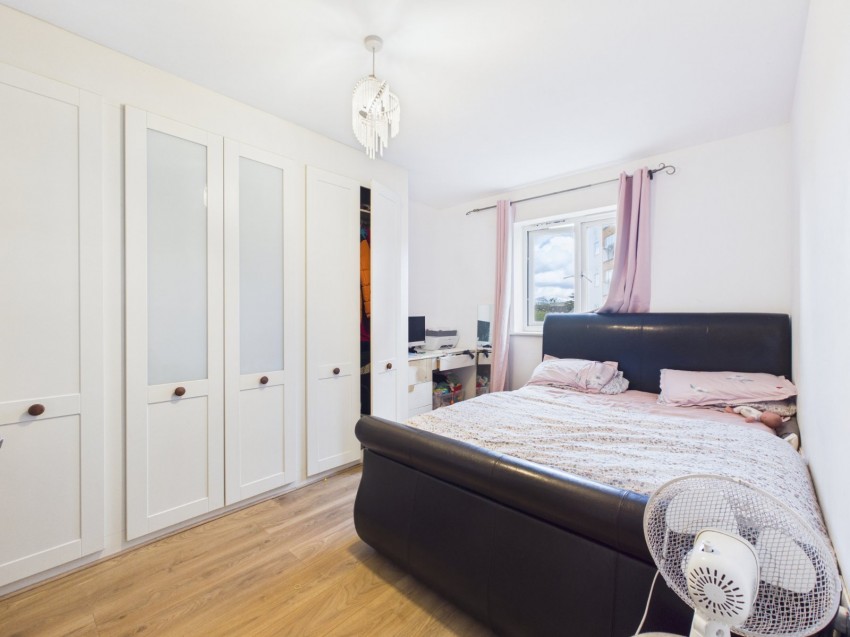 Images for Slough, Berkshire EAID:2640919782 BID:SLO