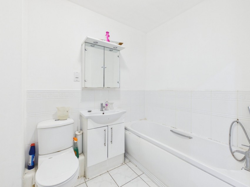 Images for Slough, Berkshire EAID:2640919782 BID:SLO