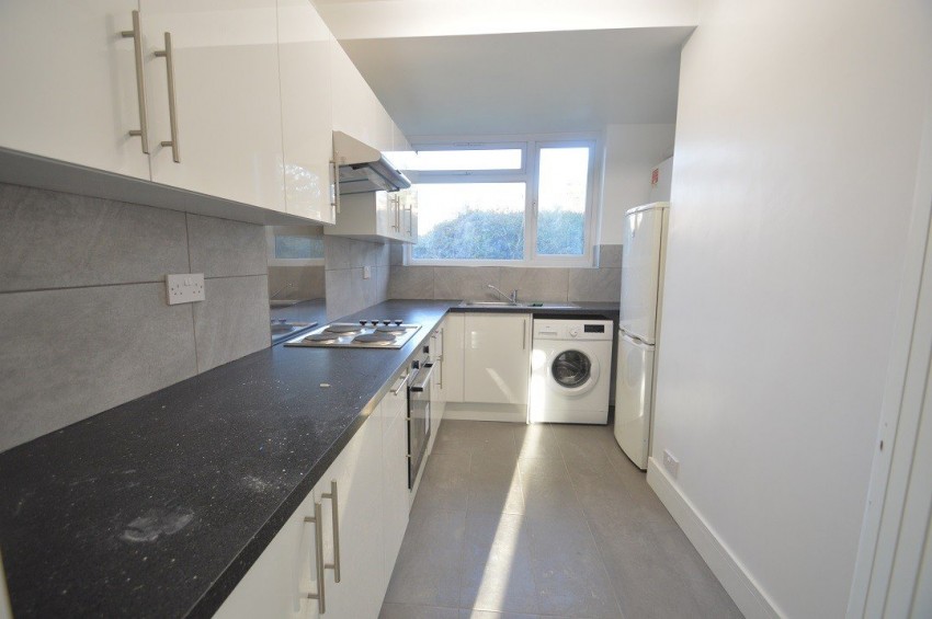 Images for Clive Court, Slough, Berkshire EAID:2640919782 BID:SLO