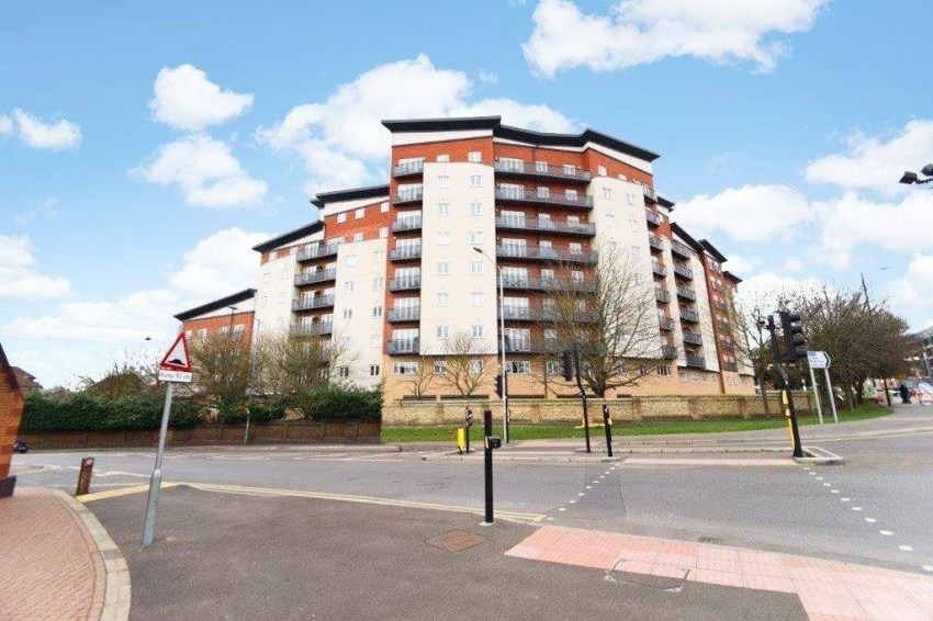 Images for Slough, Berkshire EAID:2640919782 BID:SLO