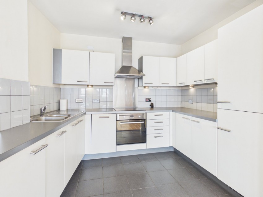 Images for Slough, Berkshire EAID:2640919782 BID:SLO