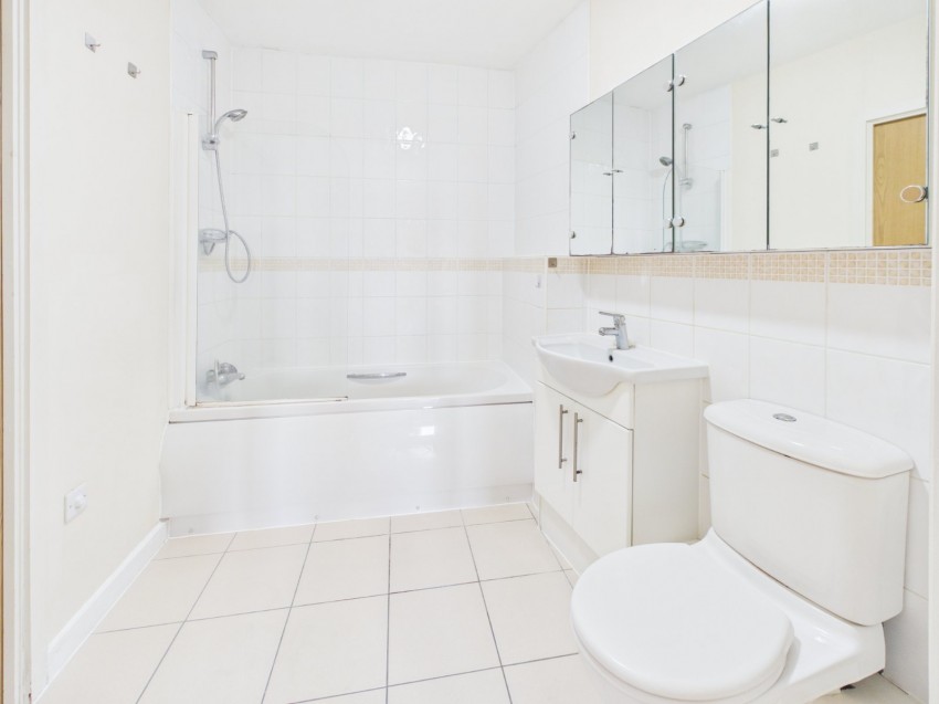 Images for Slough, Berkshire EAID:2640919782 BID:SLO