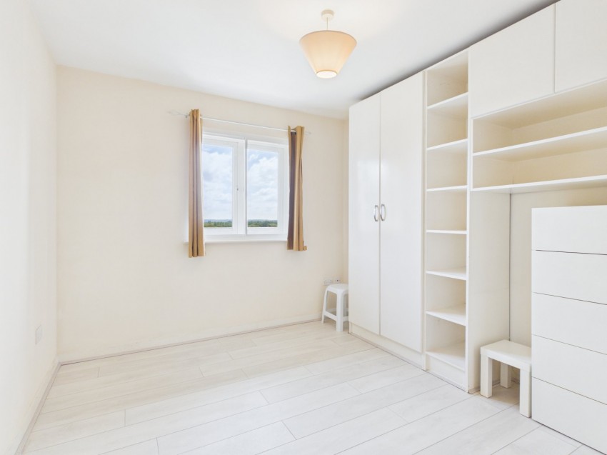 Images for Slough, Berkshire EAID:2640919782 BID:SLO