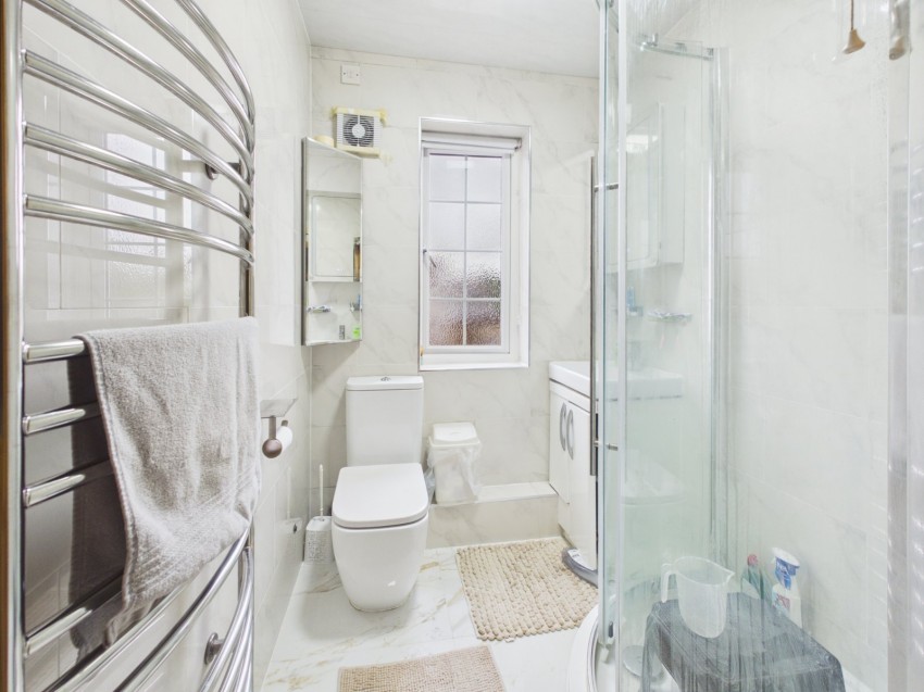 Images for Slough, Berkshire EAID:2640919782 BID:SLO