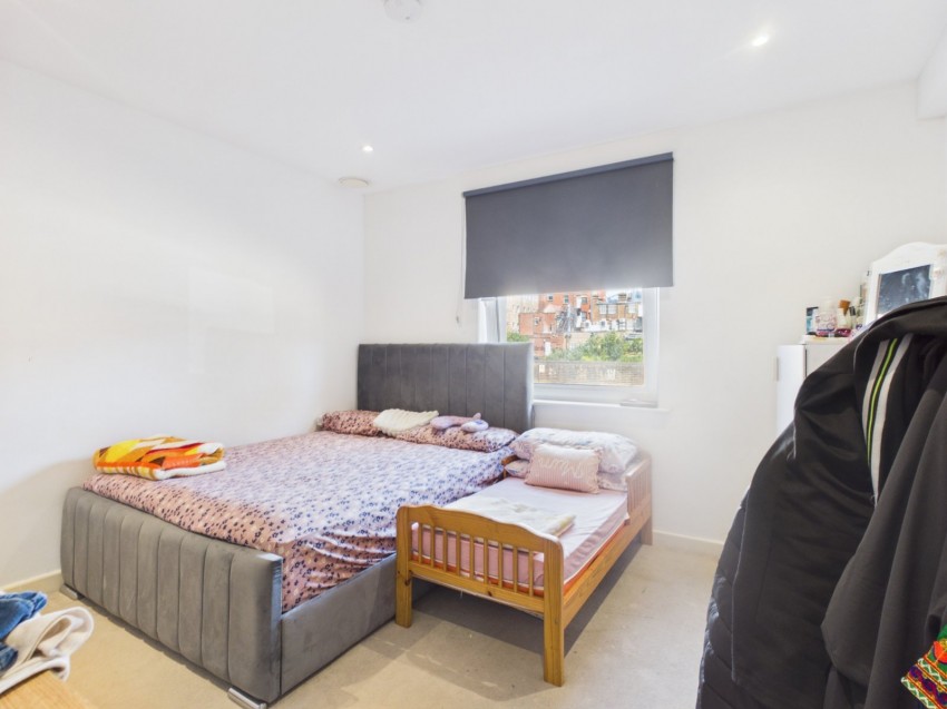 Images for Slough, Berkshire EAID:2640919782 BID:SLO