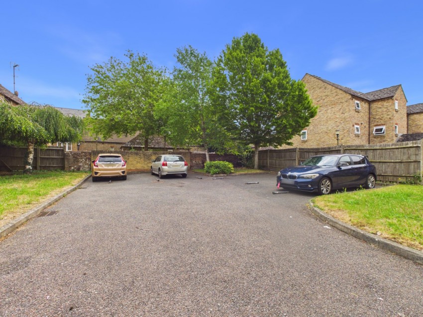 Images for Slough, Berkshire EAID:2640919782 BID:SLO