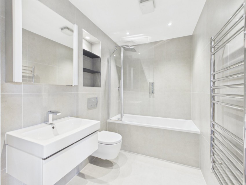Images for Slough, Berkshire EAID:2640919782 BID:SLO
