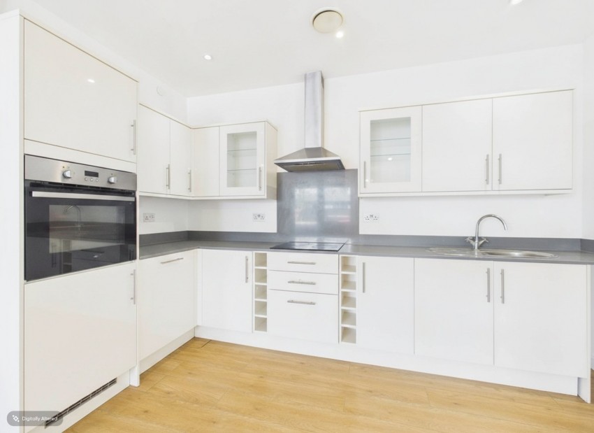 Images for Slough, Berkshire EAID:2640919782 BID:SLO