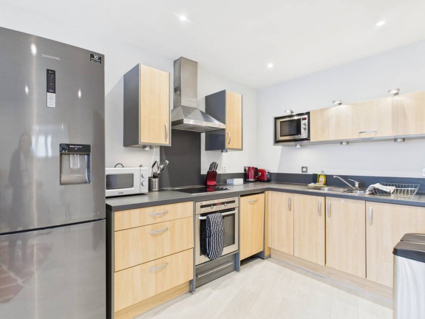 Images for Clarence Street, Staines-Upon-Thames, Surrey EAID:2640919782 BID:STA