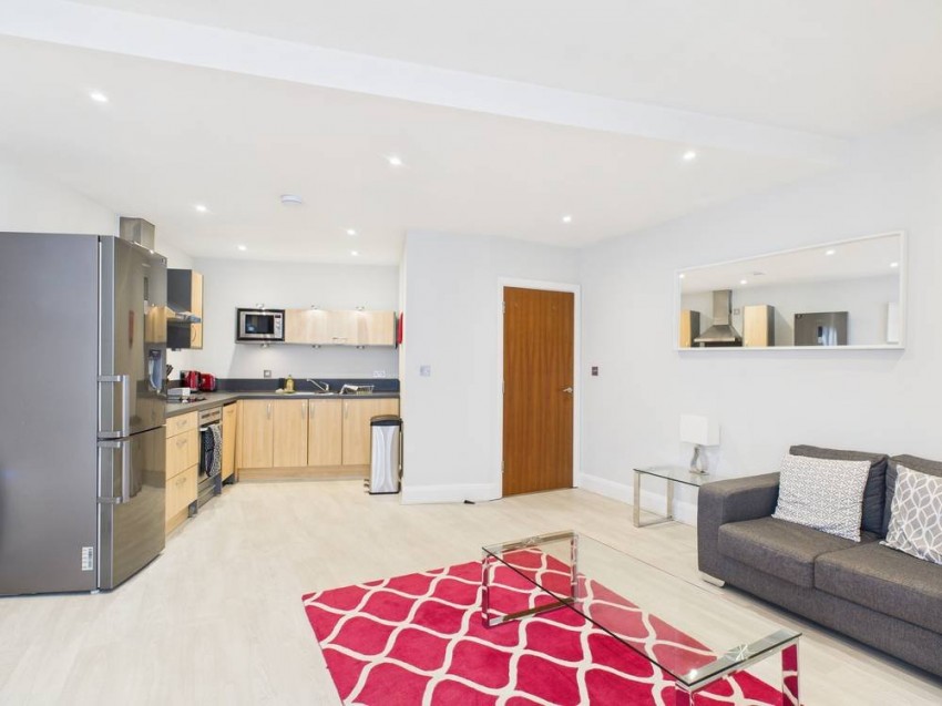 Images for Clarence Street, Staines-Upon-Thames, Surrey EAID:2640919782 BID:STA