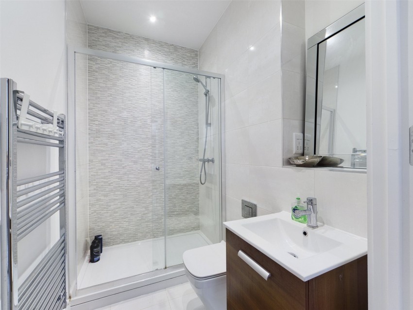 Images for London Road, 42 London Road, Staines-Upon-Thames, Surrey EAID:2640919782 BID:STL