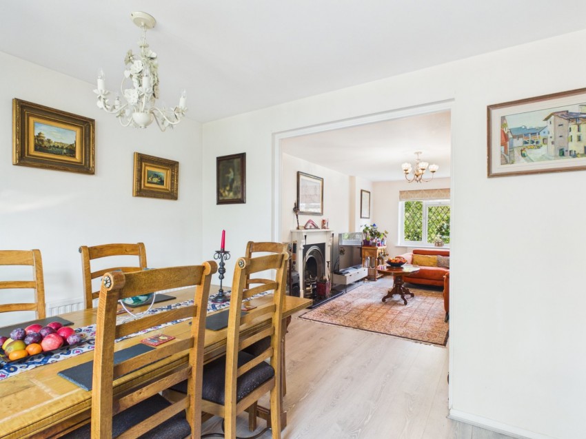 Images for Staines-upon-Thames, Surrey EAID:2640919782 BID:STA