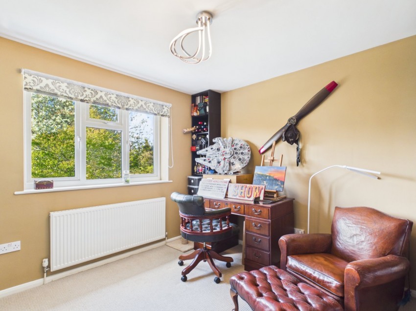 Images for Staines-upon-Thames, Surrey EAID:2640919782 BID:STA