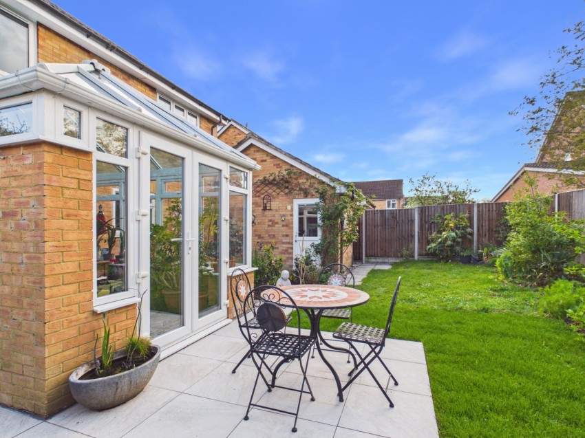 Images for Staines-upon-Thames, Surrey EAID:2640919782 BID:STA