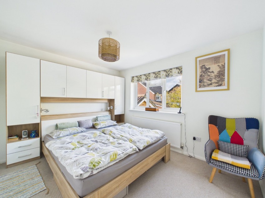 Images for Staines-upon-Thames, Surrey EAID:2640919782 BID:STA