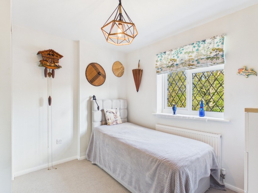 Images for Staines-upon-Thames, Surrey EAID:2640919782 BID:STA