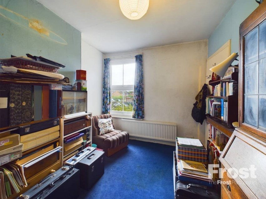 Images for Staines-upon-Thames, Surrey EAID:2640919782 BID:STA