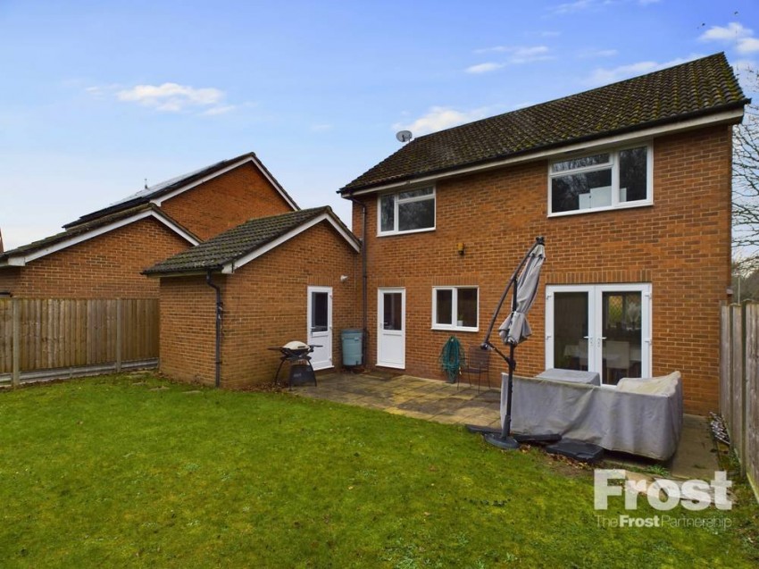 Images for Staines-upon-Thames, Surrey EAID:2640919782 BID:STA