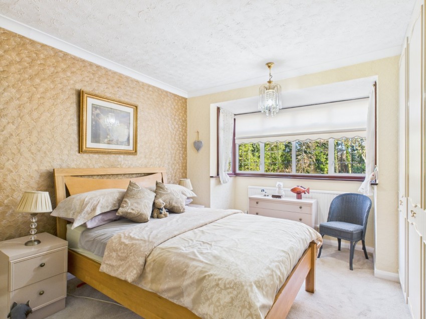 Images for Staines-upon-Thames, Surrey EAID:2640919782 BID:STA