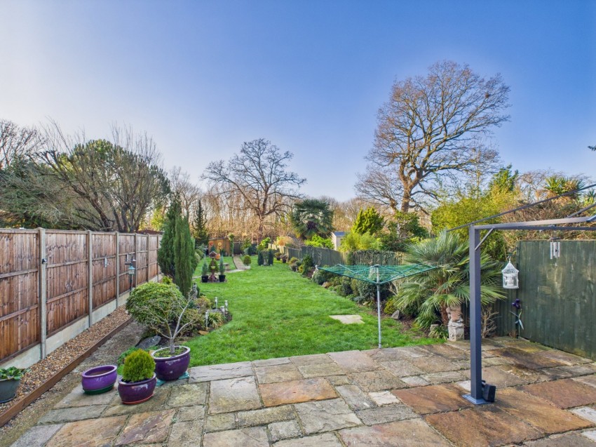 Images for Staines-upon-Thames, Surrey EAID:2640919782 BID:STA