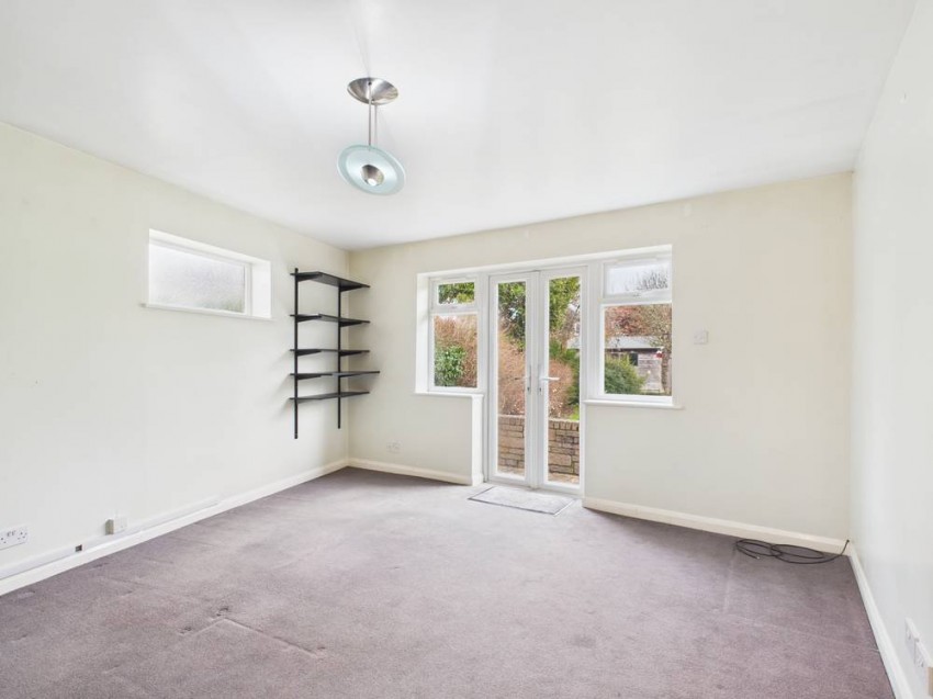 Images for Staines-upon-Thames, Surrey EAID:2640919782 BID:STA