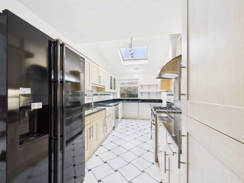 Images for Staines-upon-Thames, Surrey EAID:2640919782 BID:STA