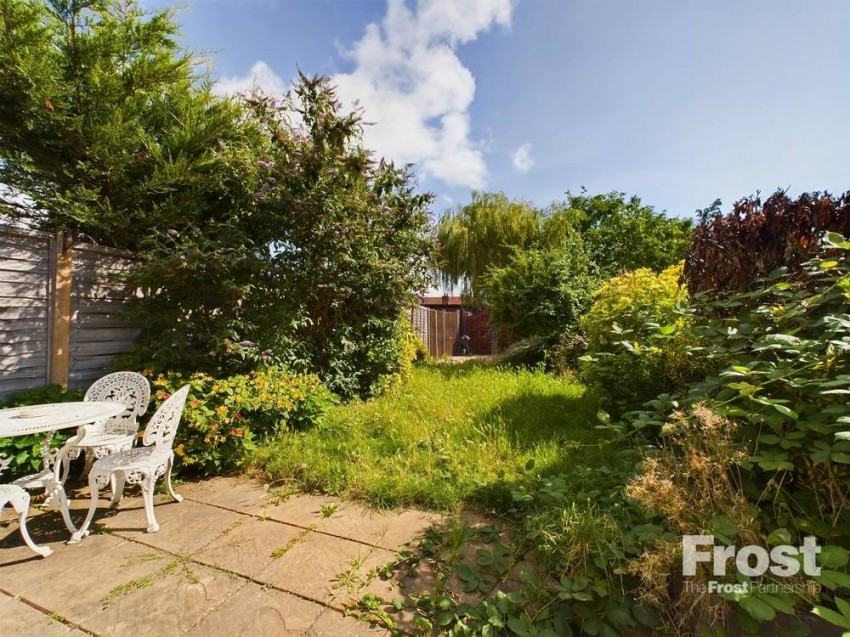 Images for Staines-upon-Thames, Surrey EAID:2640919782 BID:STA
