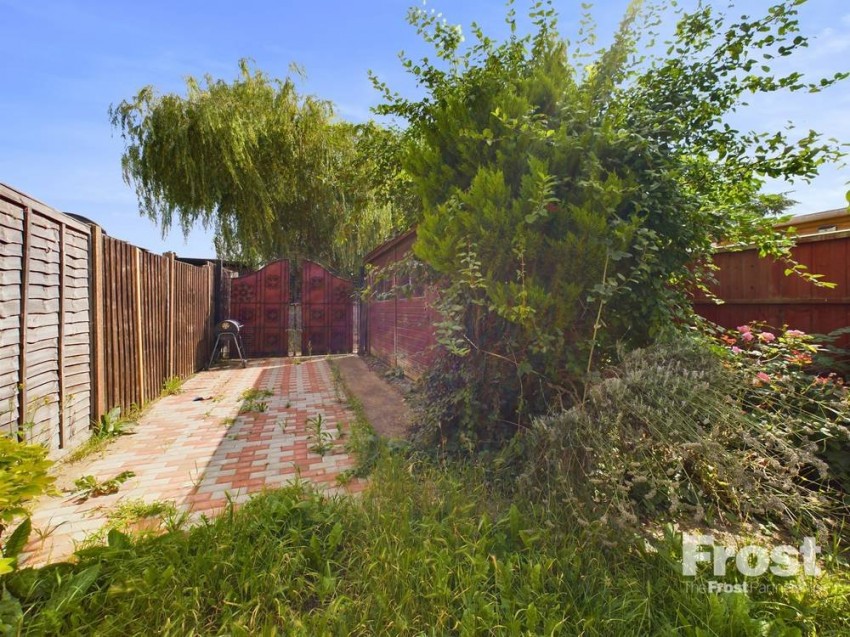 Images for Staines-upon-Thames, Surrey EAID:2640919782 BID:STA